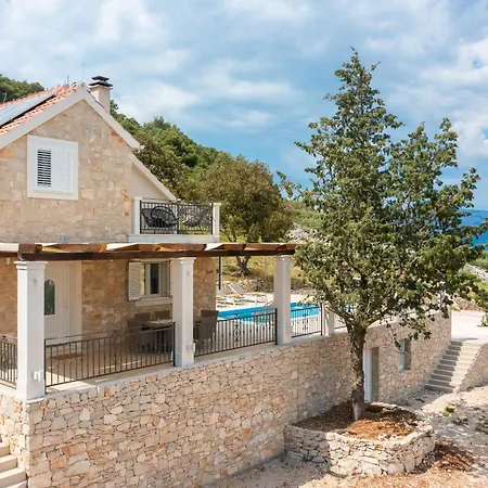 Emerald Eco Сasa de vacaciones Novo Selo (Brac)