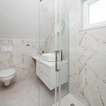 Emerald Eco * Novo Selo (Brac)